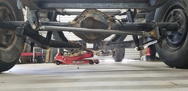 Panhard Bar Kit - 63-72 C10